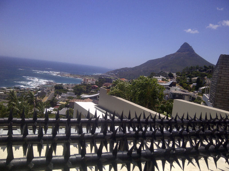 Advantages of Perimeter Security Solutions Using Wall Spikes